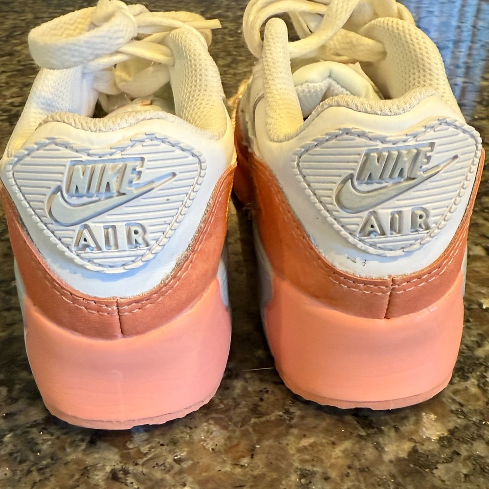 Girls Nike Air Max 90s size 13C - Picture 4 of 7